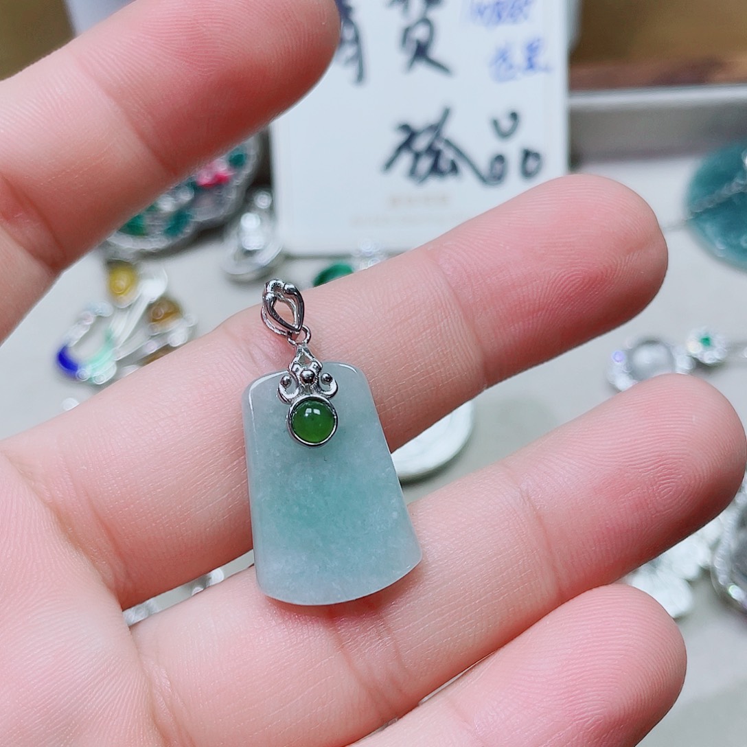 阳***嫲吊坠925银锆石无事牌