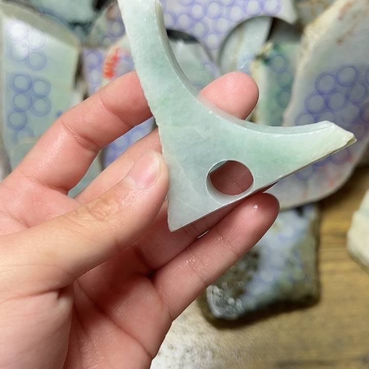 翡翠颈饰未镶嵌纯天然缅甸翡翠