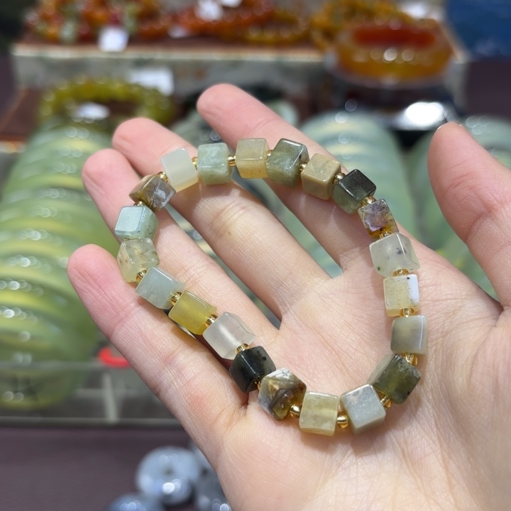 岫玉未镶嵌手镯天然