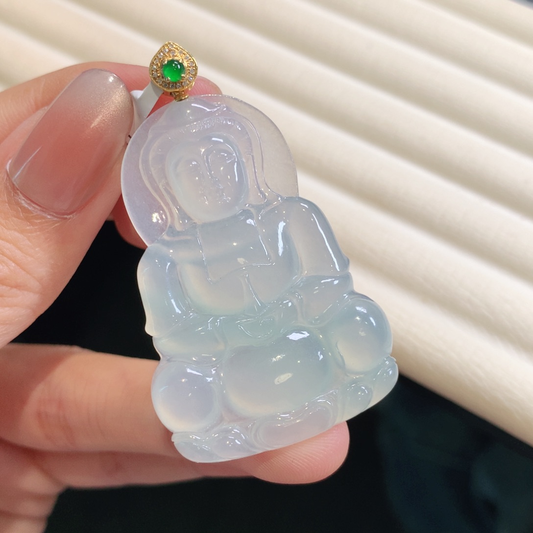 翡翠颈饰18K金镶嵌大****鱼