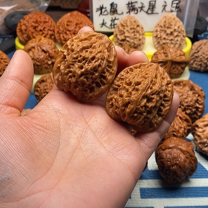 @****文玩核桃吊坠小众