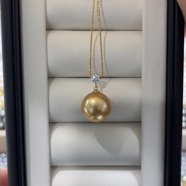 海水珍珠上新金珠灵动王妃吊坠12-13mm18K金镶嵌