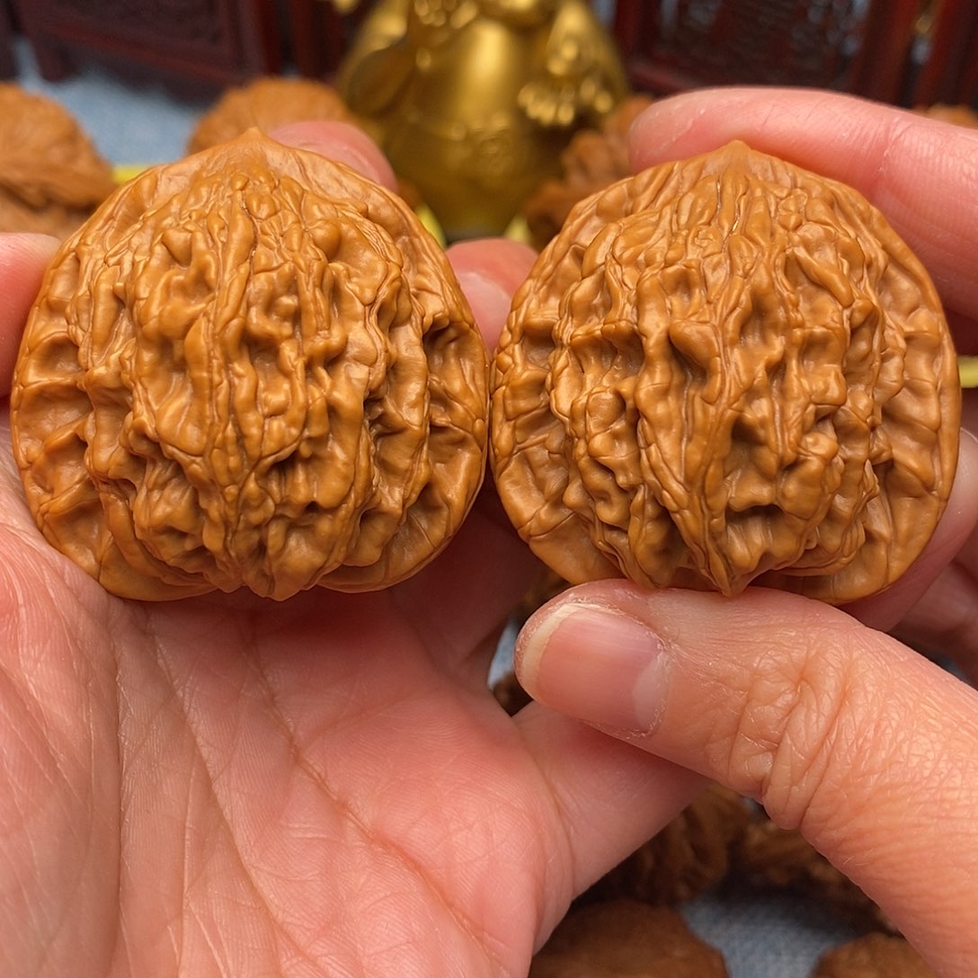 文玩核桃把件全品肉球虎头42尺