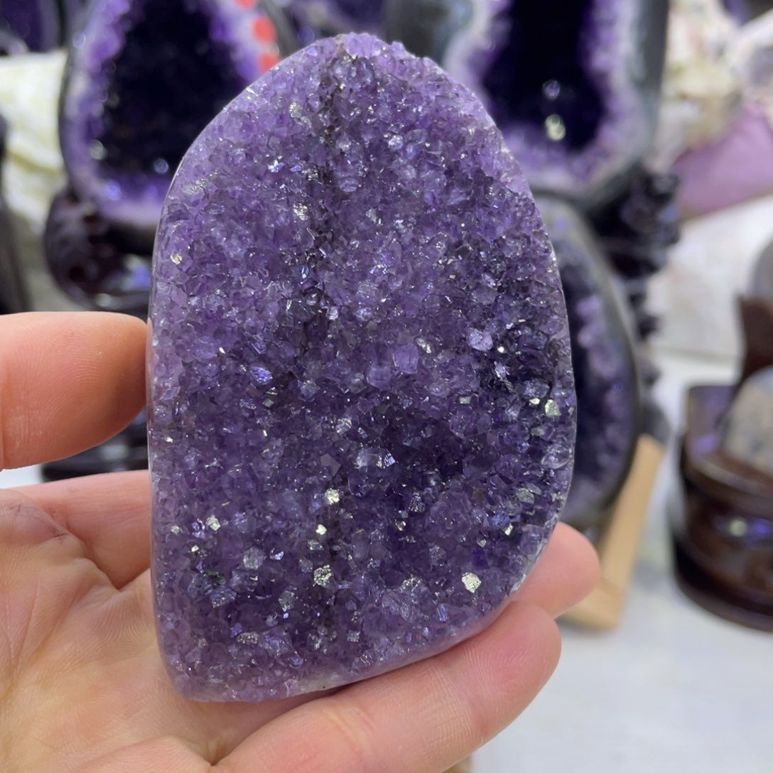 水晶大型摆件（非配饰）未镶嵌