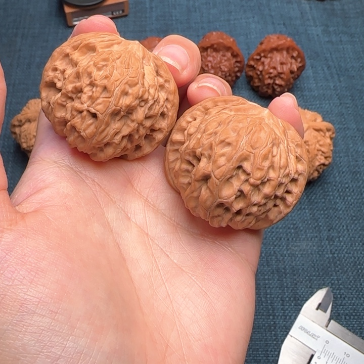 文玩核桃把件房山磨盘42