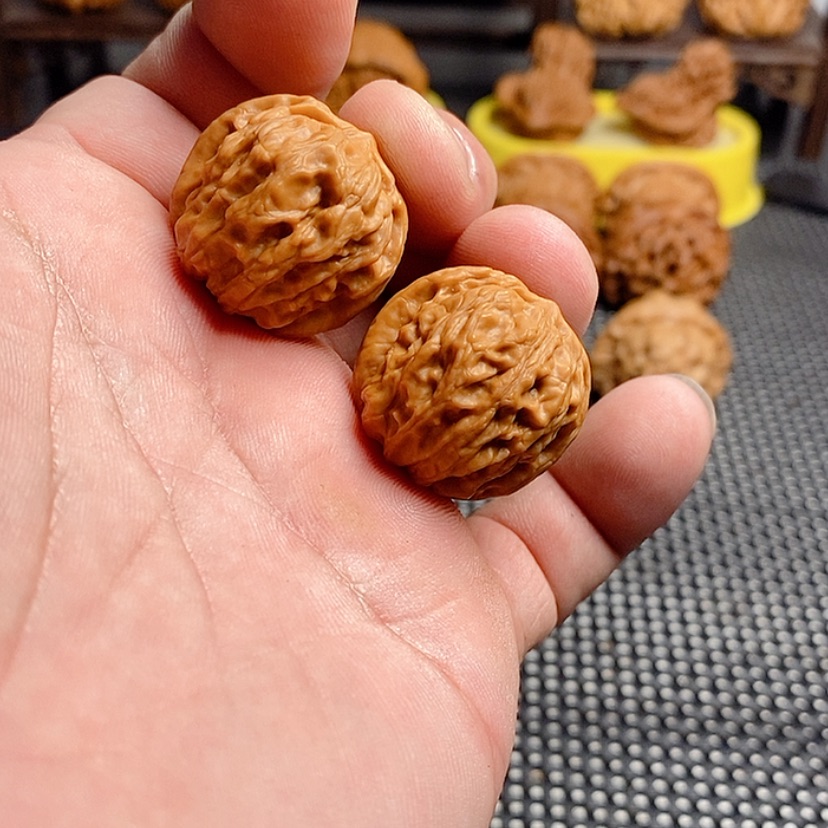 【闪购商品】文玩核桃吊坠姥**腿精品课程的教学工作和