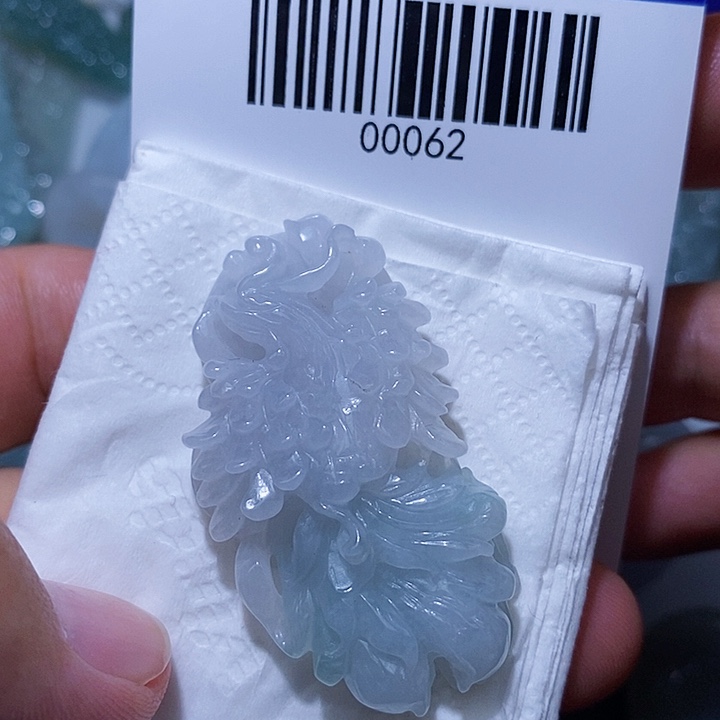 翡翠未镶嵌颈饰天光墟翡翠市场现金代购