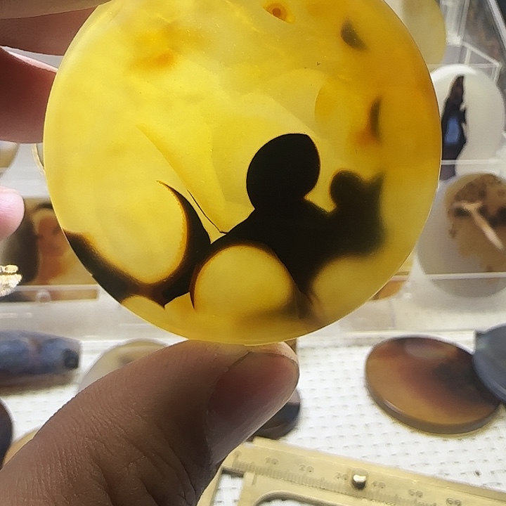 玛瑙/玉髓未镶嵌珠宝奇石