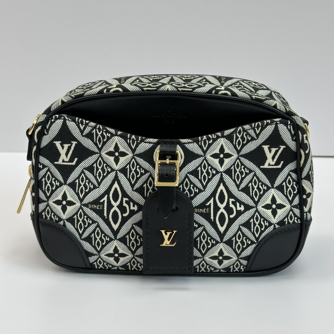 95新 LV 路易威登1854系列帆布拼皮相机单肩斜挎包 07062