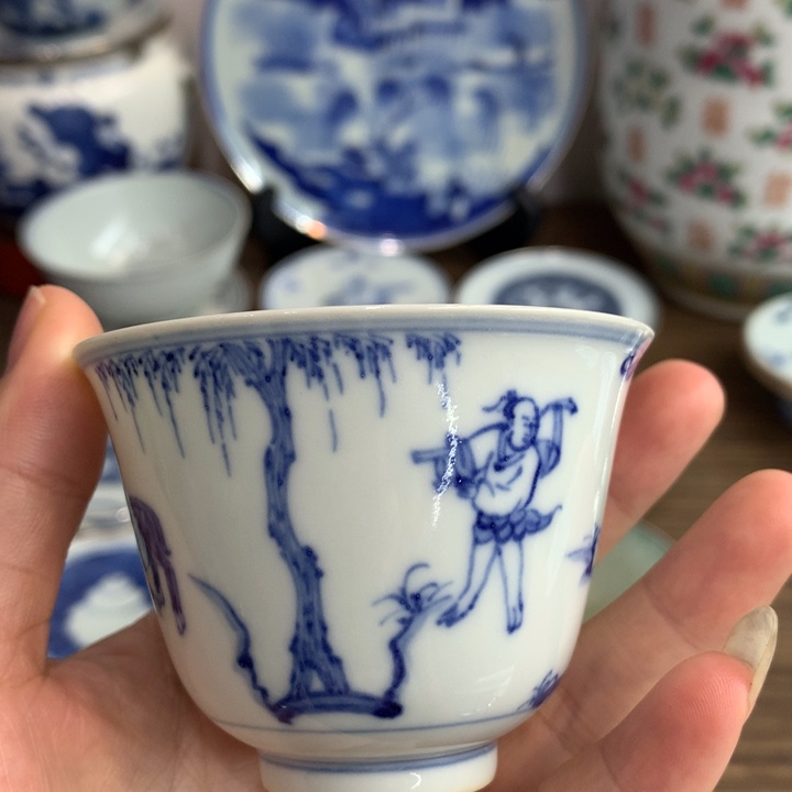 壶承现代纯手工的工艺品