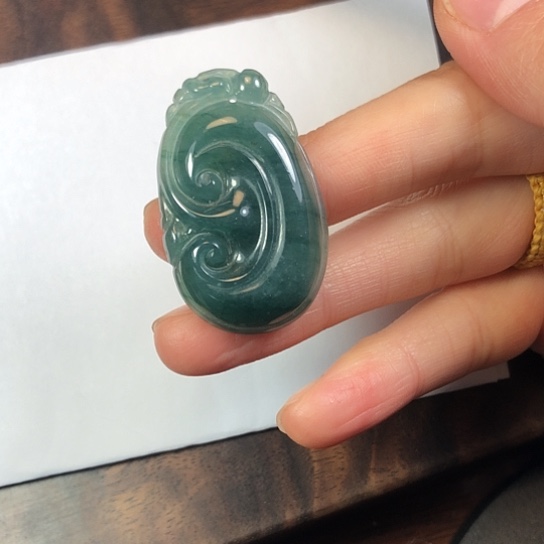 翡翠未镶嵌颈饰缅甸A货，每天下午1点半开播