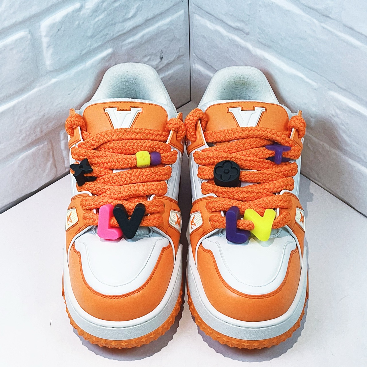 95新 LouisVuitton/路易威登 trainer 小胖丁橙白欧码7.5码41.5码