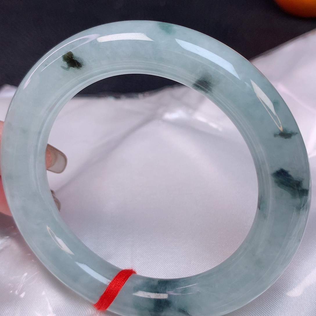 翡翠手镯未镶嵌57+ 翡翠手镯