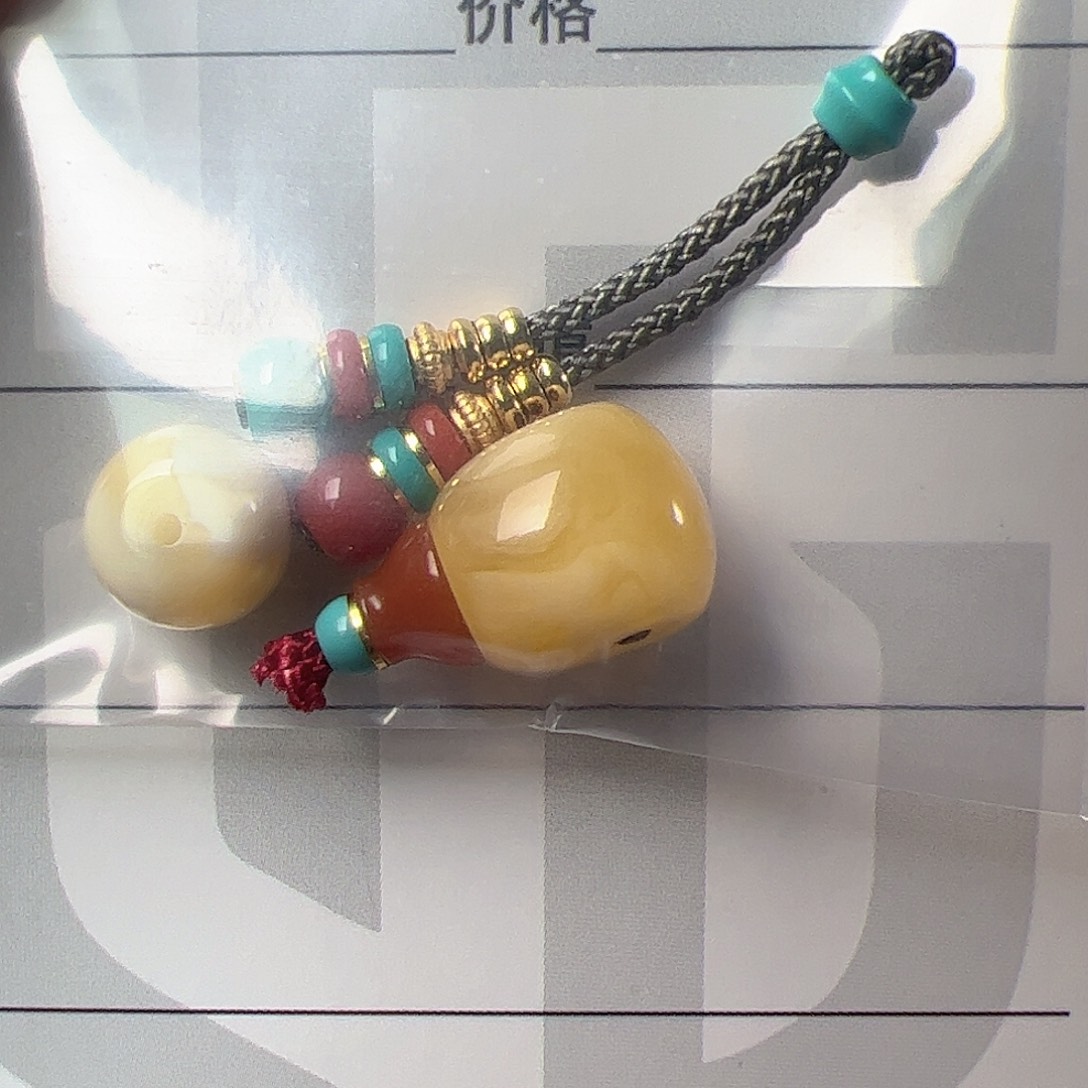 九***哥蜜蜡未镶嵌珠宝奇石