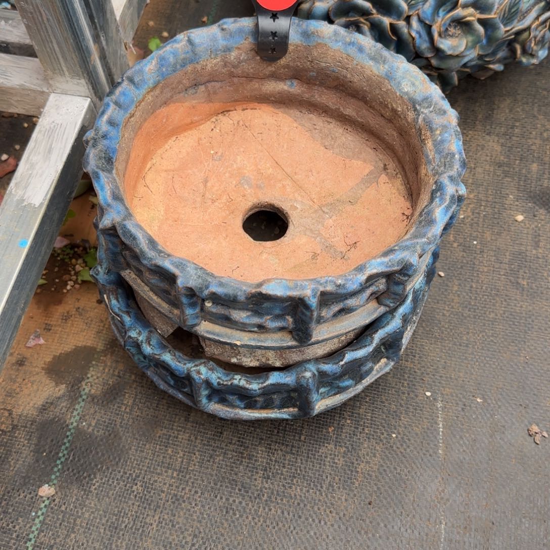 ۵***࿐147。        花盆两个瑕