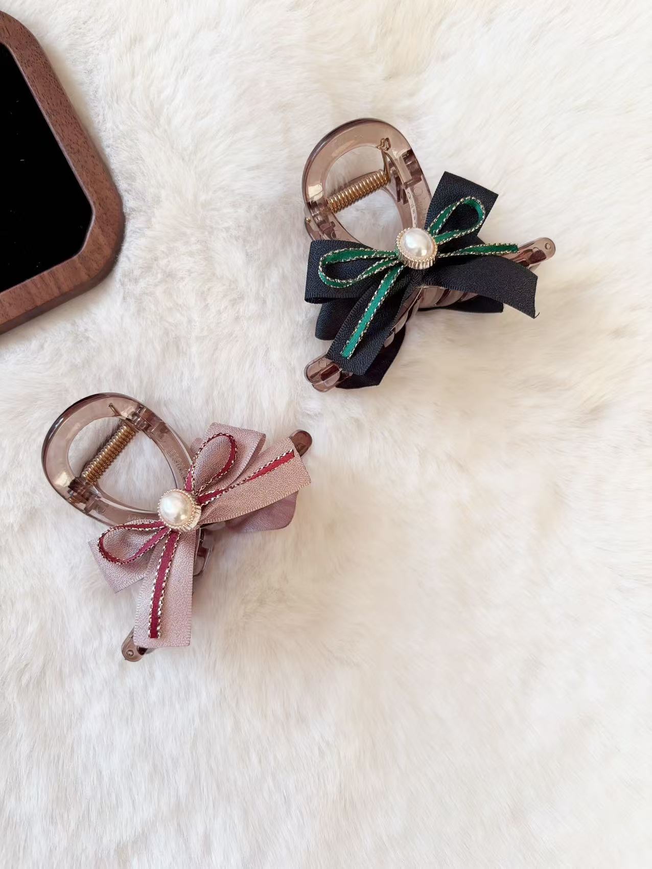 东大门气质蝴蝶结抓夹A319