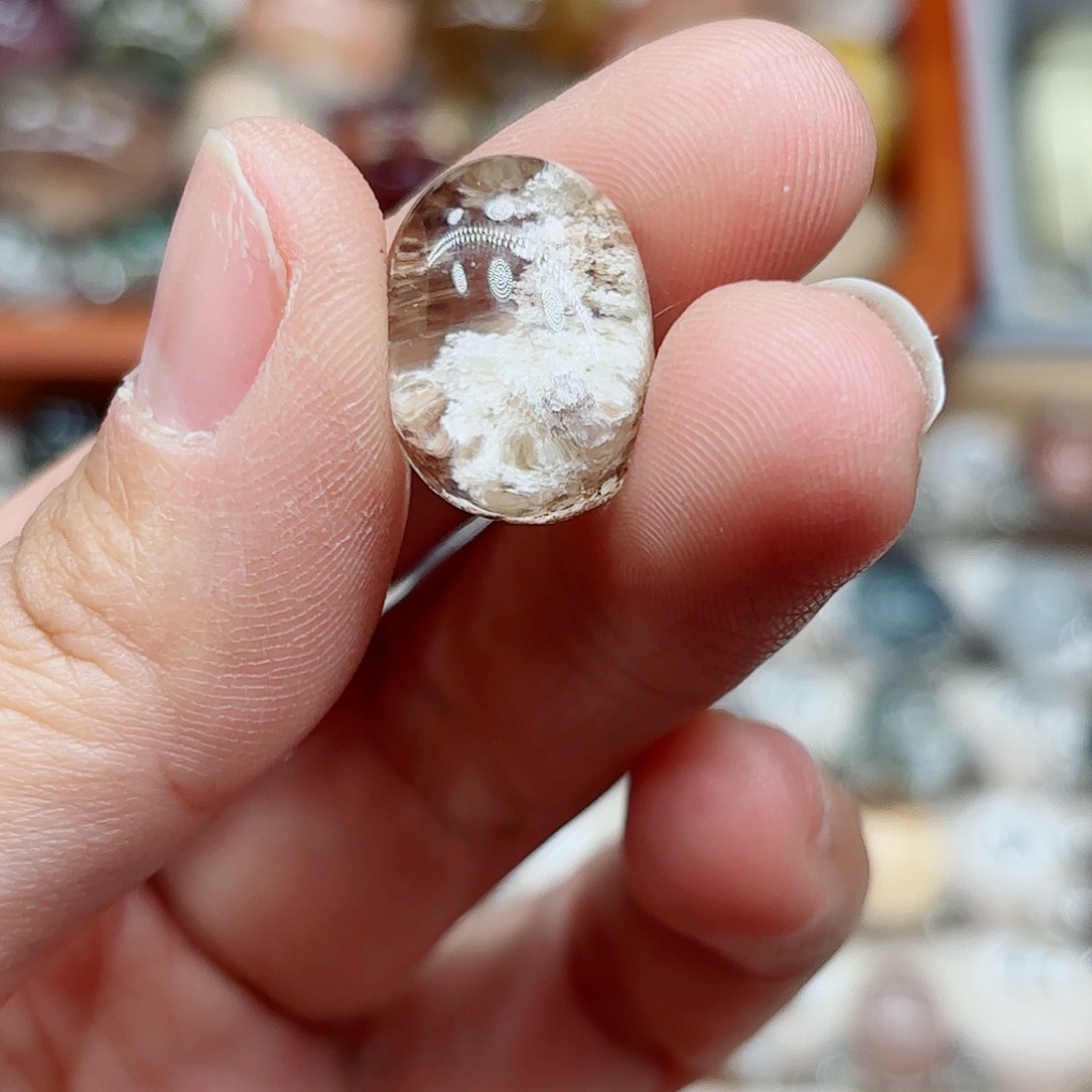 未镶嵌水晶颈饰水晶