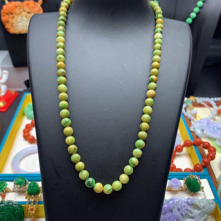 翡翠颈饰未镶嵌黄绿项链