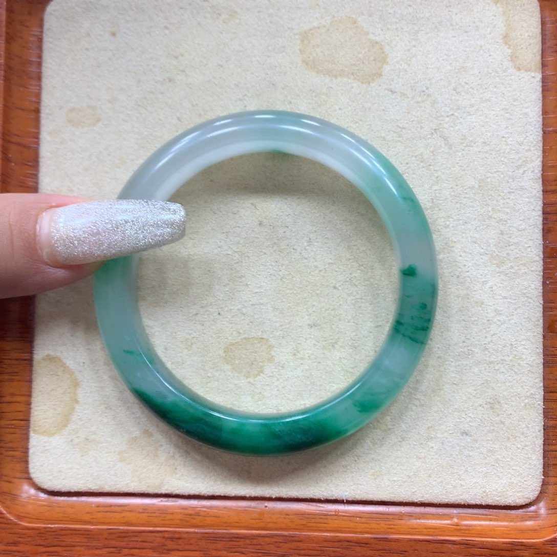 石英质玉手镯未镶嵌雅*