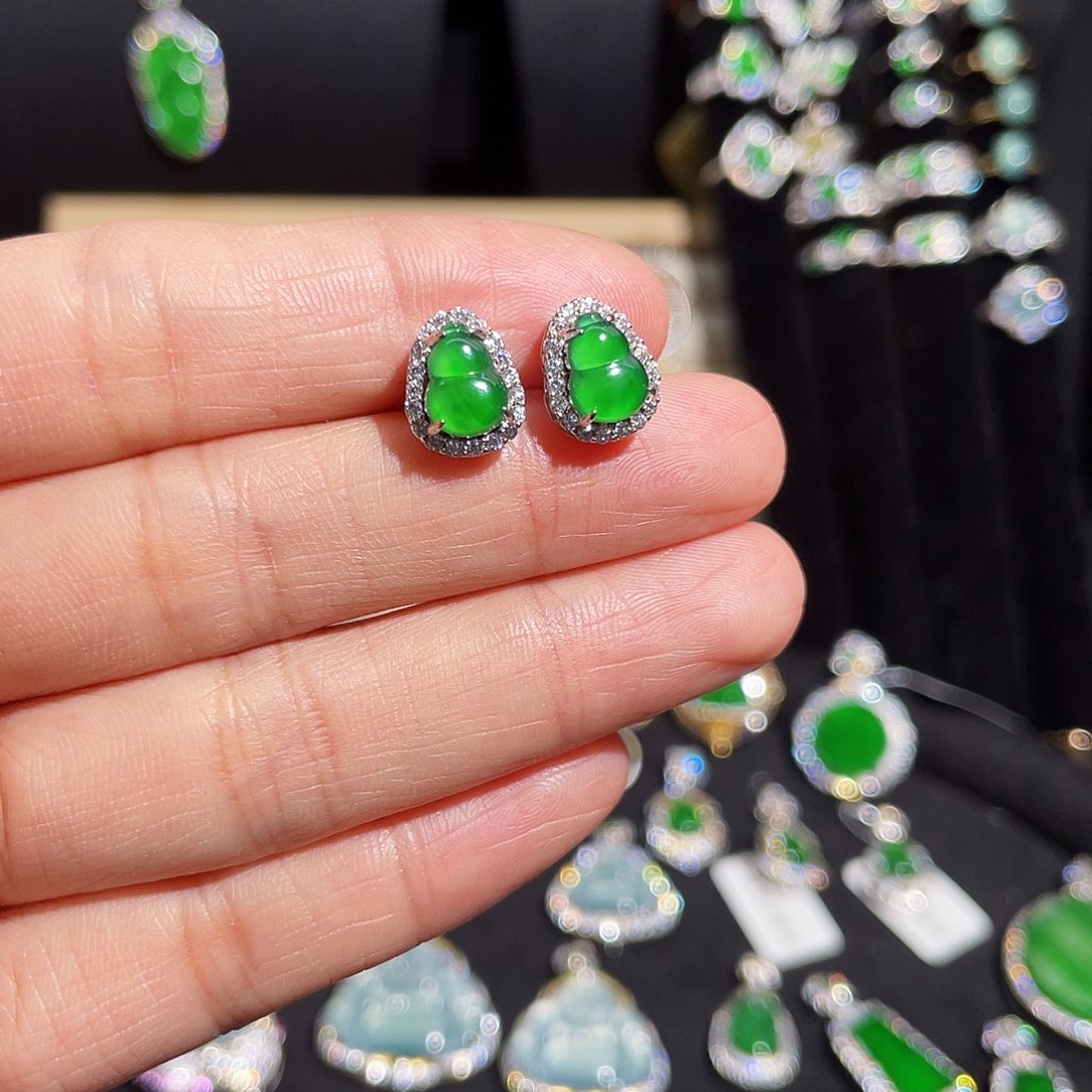 翡翠耳饰银S925镶嵌葫芦