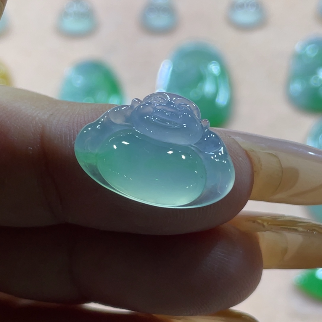 颈饰未镶嵌翡翠佛公