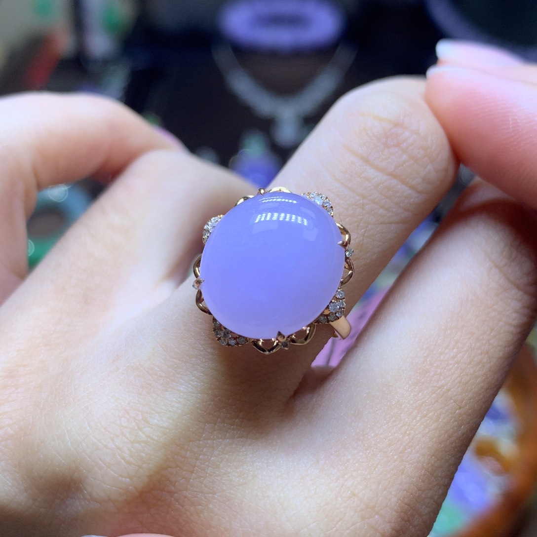 翡翠颈饰18K金镶嵌翡翠