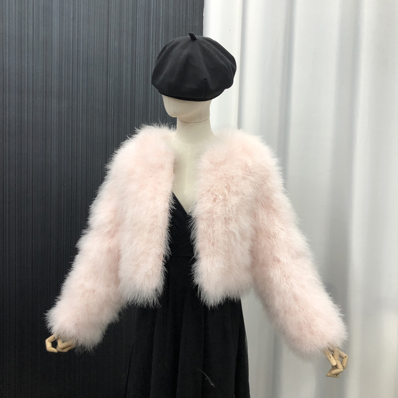 【粉雾轻羽】肉粉色落肩毛绒短外套 宽松高腰