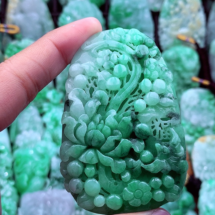 翡翠吊坠(不含链)未镶嵌