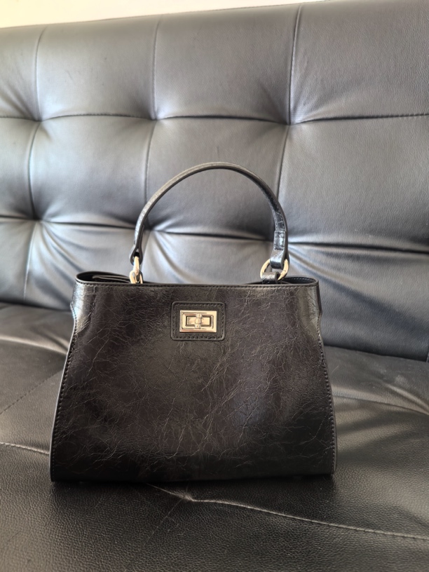 新款小众百搭精致手提斜挎女包8325