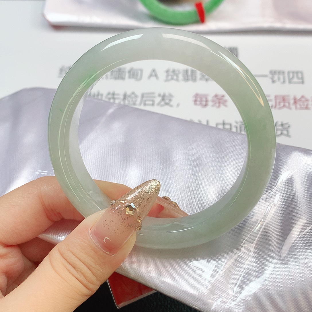 翡翠手镯未镶嵌1579