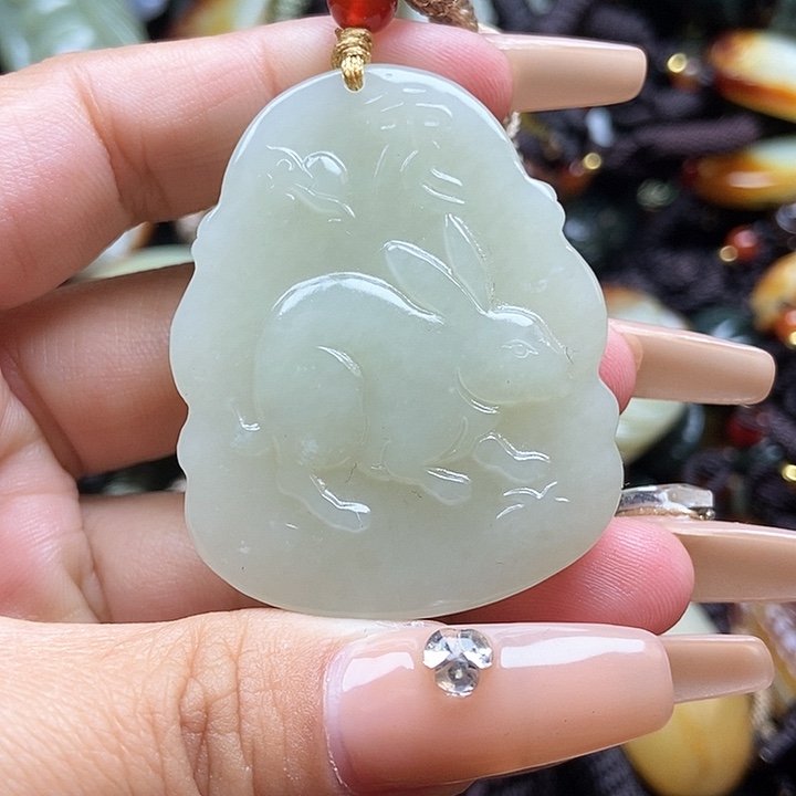 和田玉颈饰未镶嵌双面