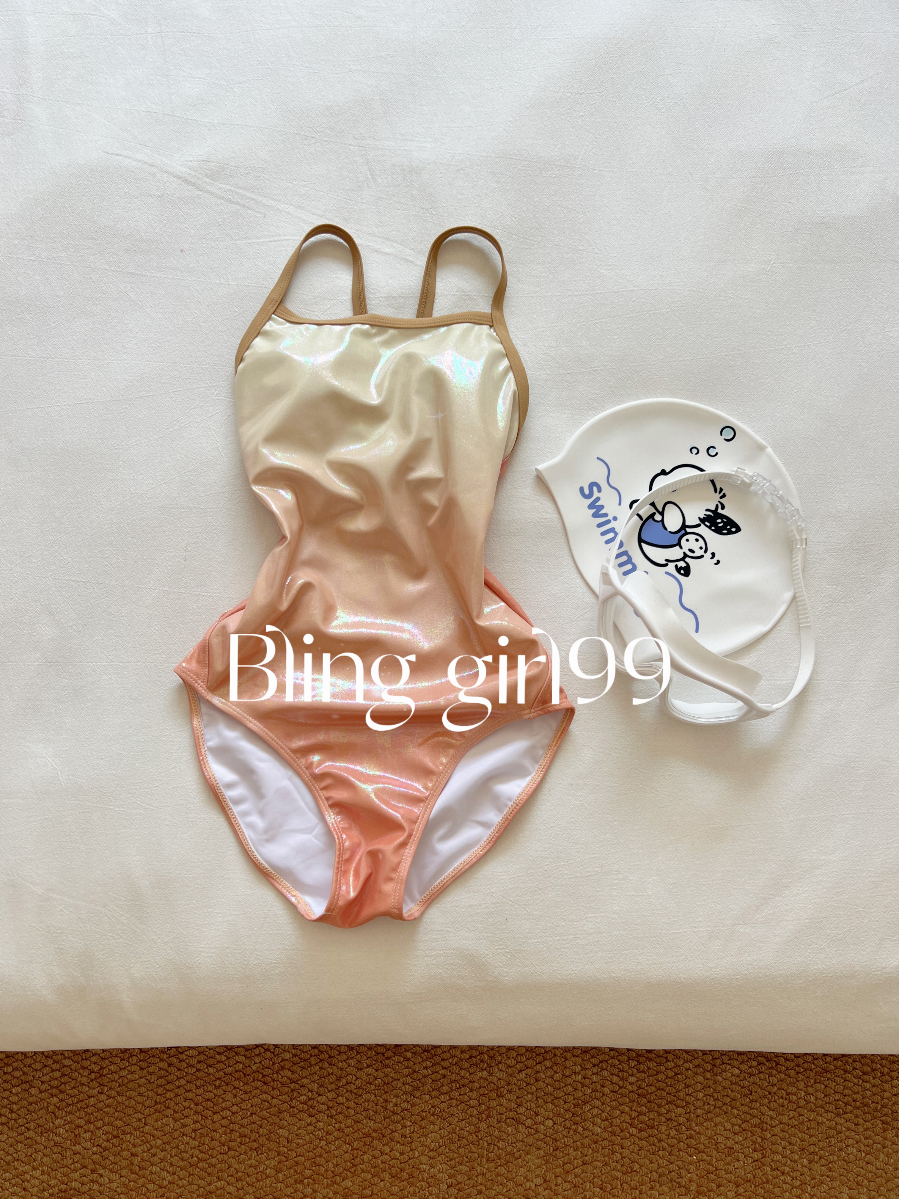 【奶茶】女款修身显瘦速干连体游泳衣专业训练比赛泳衣