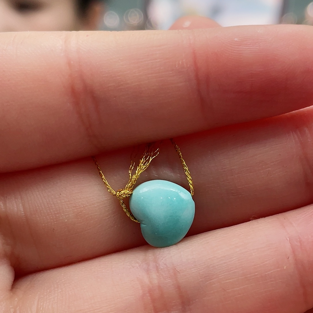 绿松石颈饰未镶嵌