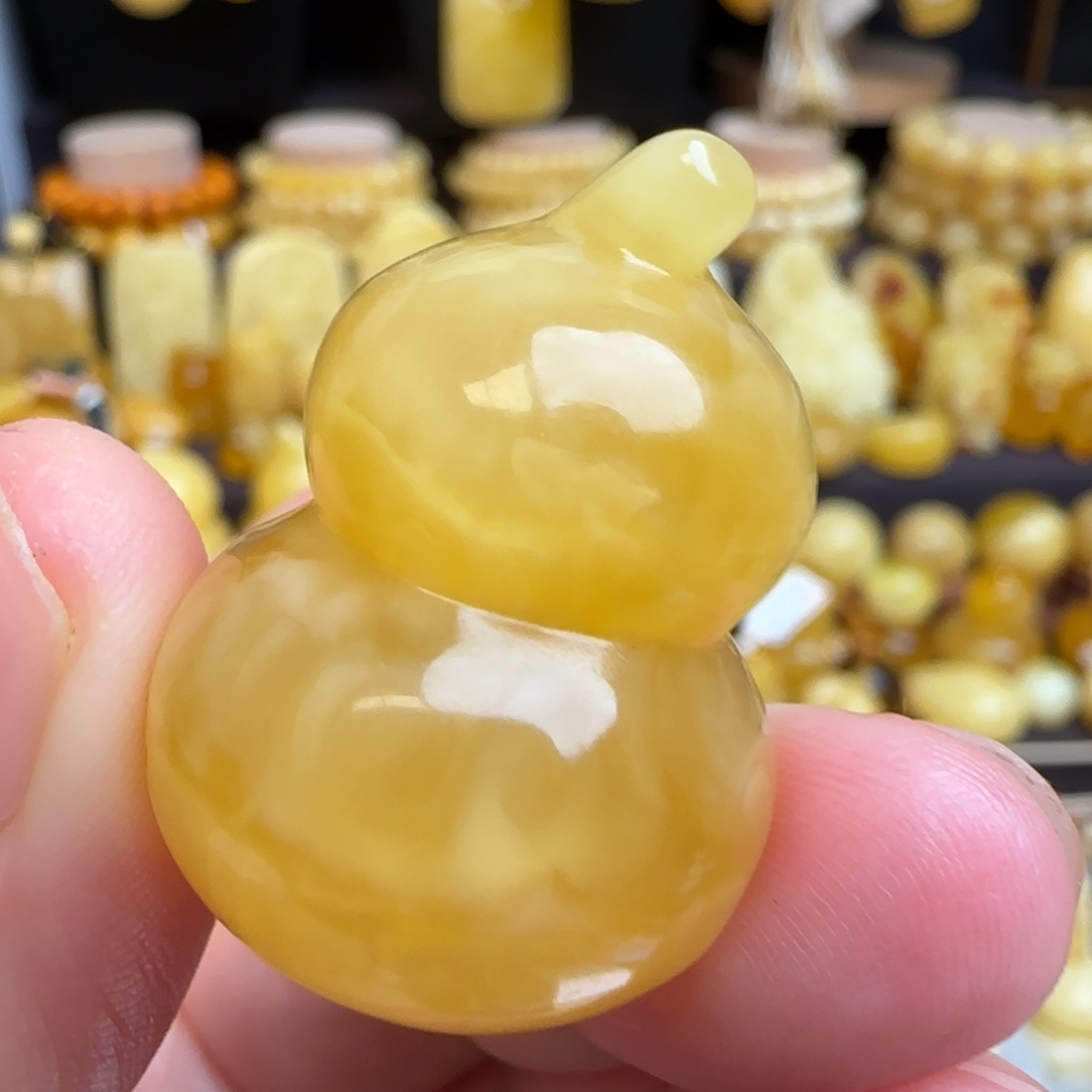 琥珀未镶嵌吊坠(赠链)天然俄料蜜蜡葫芦吊坠