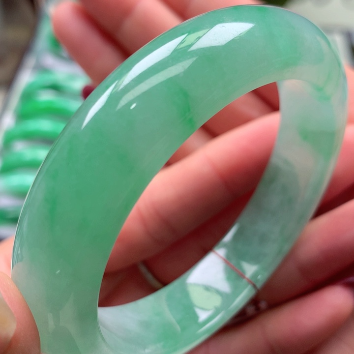 1***6翡翠未镶嵌手镯天然翡翠手镯