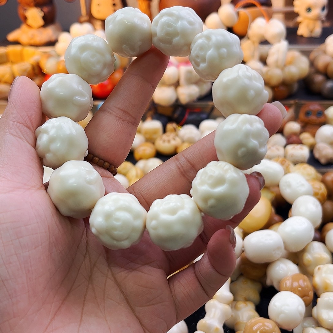 菩提根/象牙果手串小绵羊