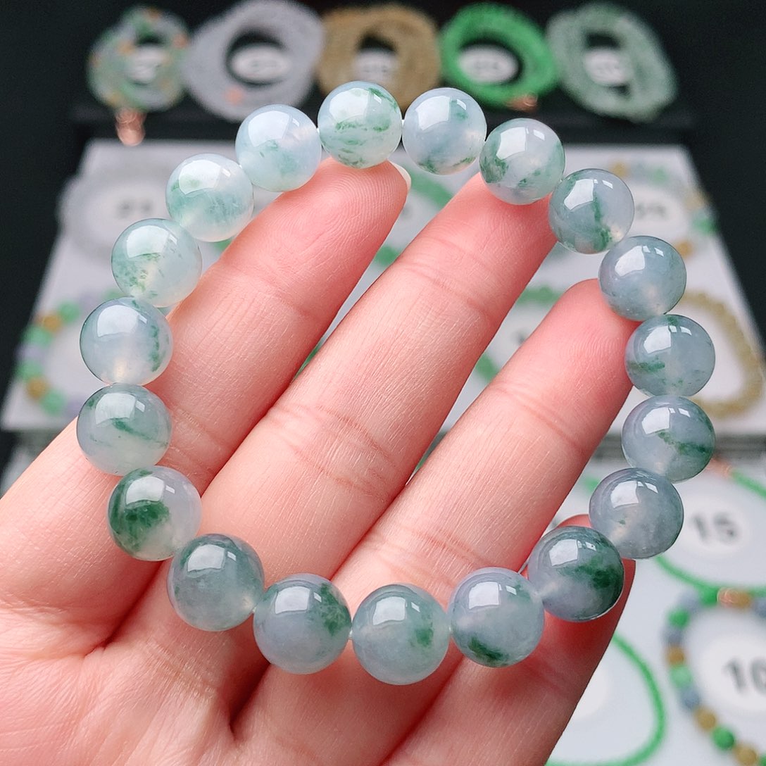 翡翠手串未镶嵌翡翠