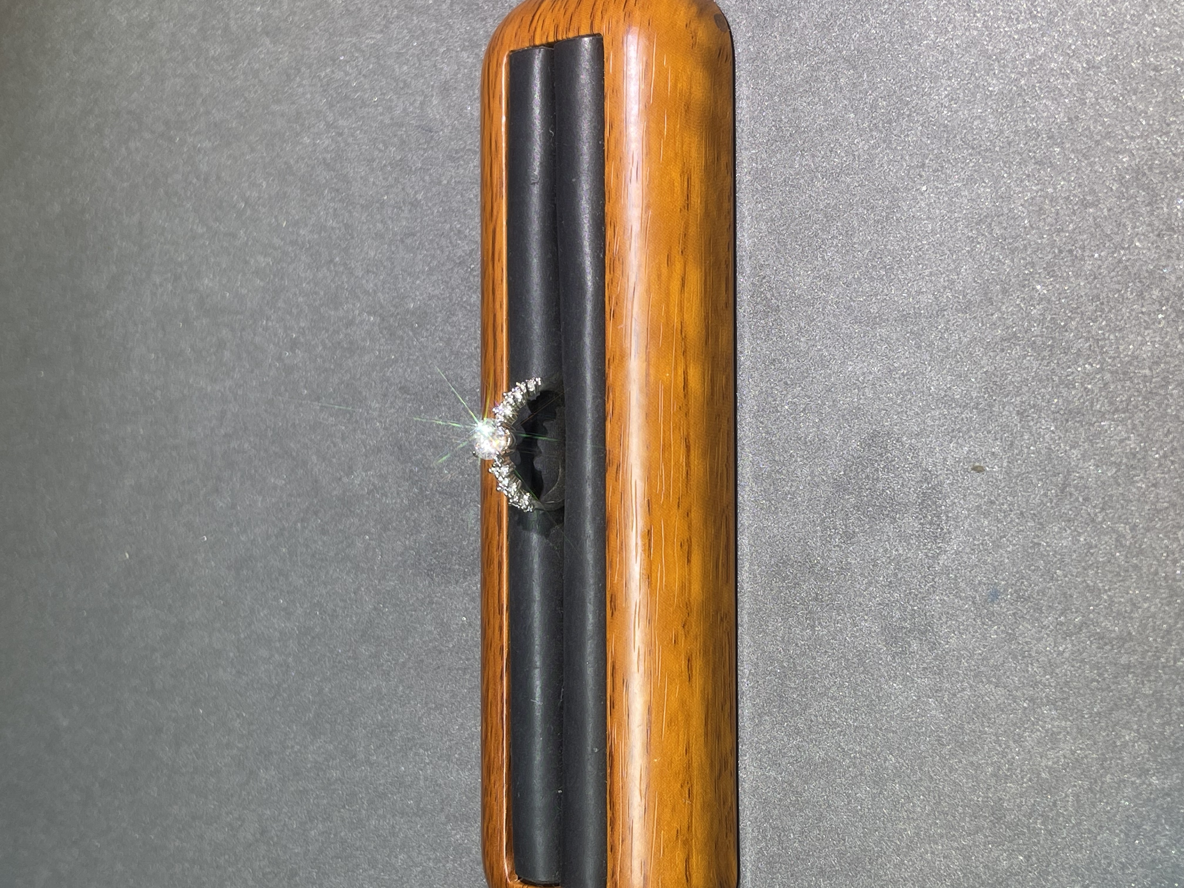 a8124白色四叶草1ct戒指多样发