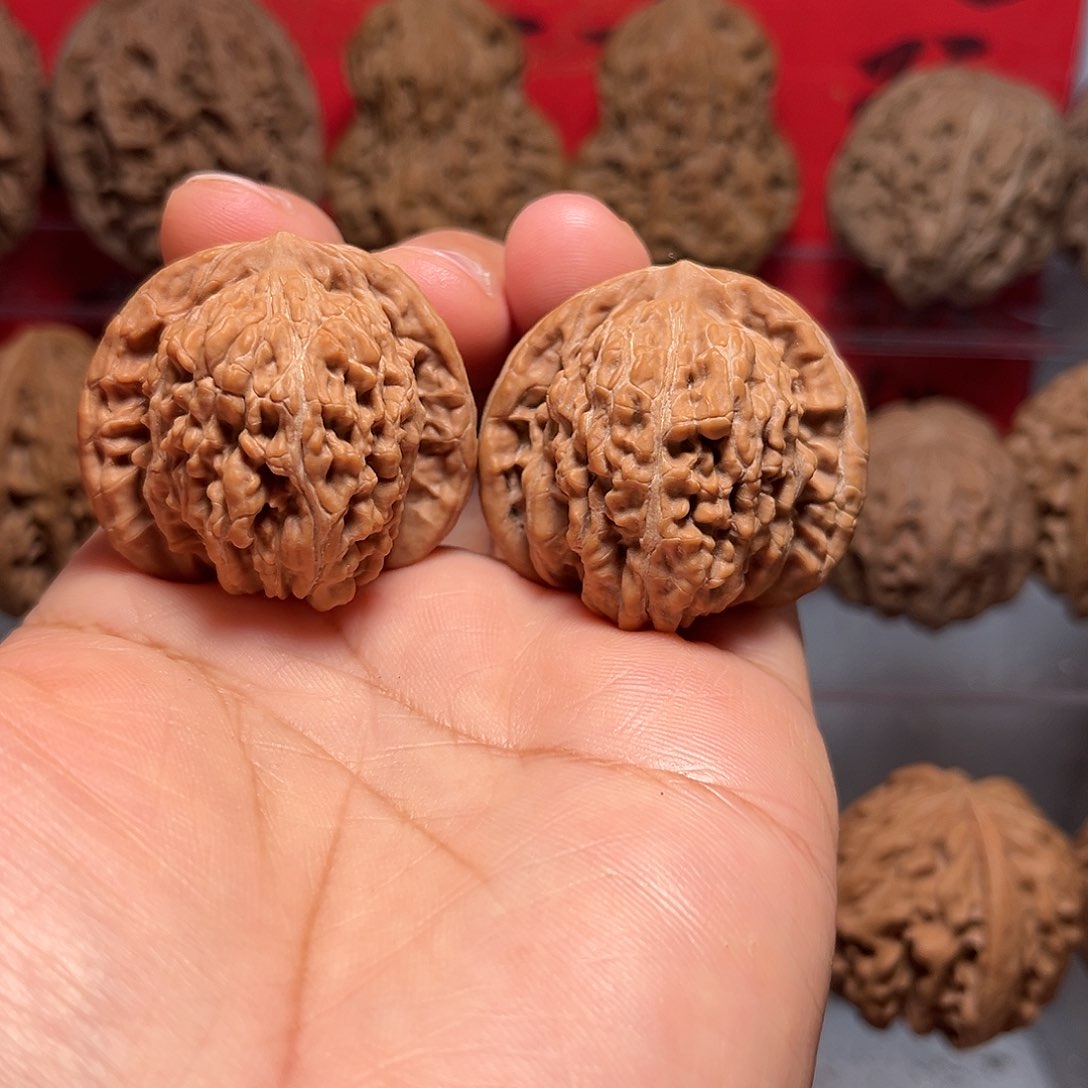 文玩核桃吊坠3.8尺四座楼