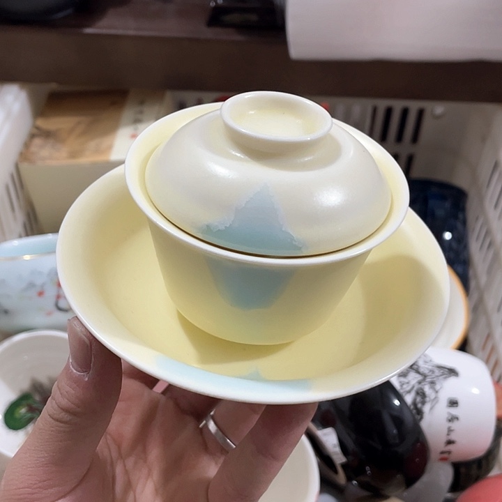 陶瓷茶具全部清清完回家过年