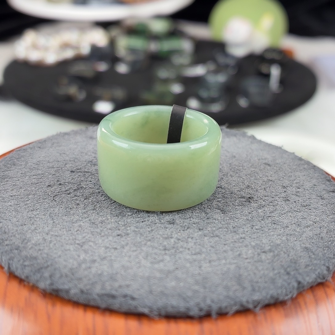 和田玉未镶嵌戒指b31粉青圆切18.4