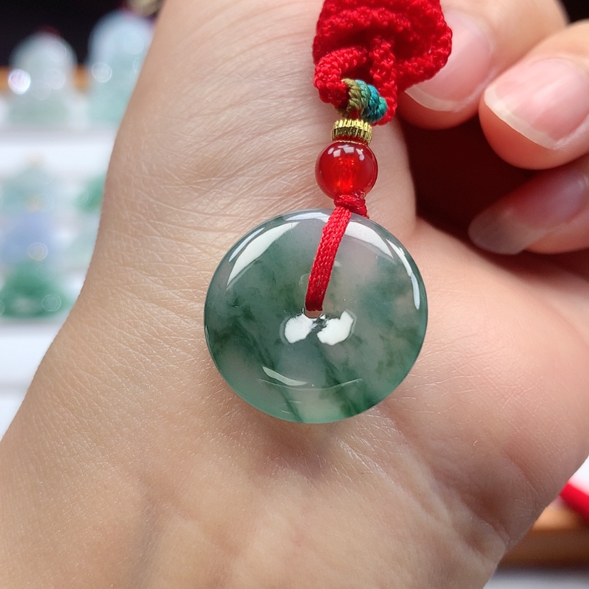 【闪购商品】翡翠吊坠(不含链)未镶嵌