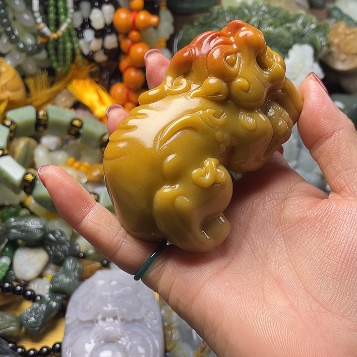 ღ***এ透闪石质玉未镶嵌颈饰