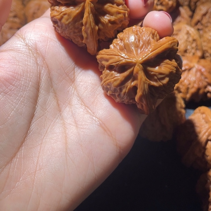 菱***紫文玩核桃吊坠冬冬