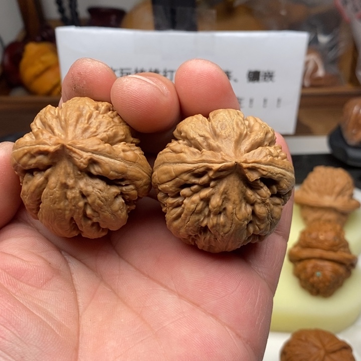 全品霸王龙文玩核桃