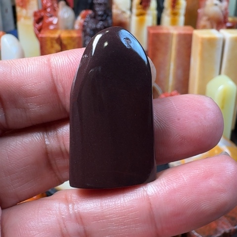 寿山石金砂月尾紫