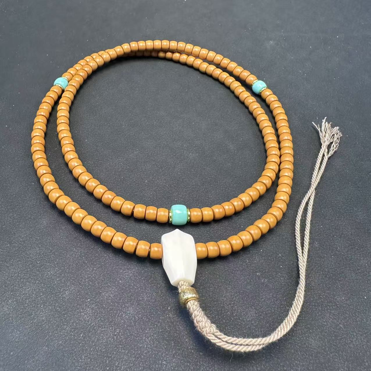 5.2精品橄榄核核尖108脖挂手串均可戴150颗