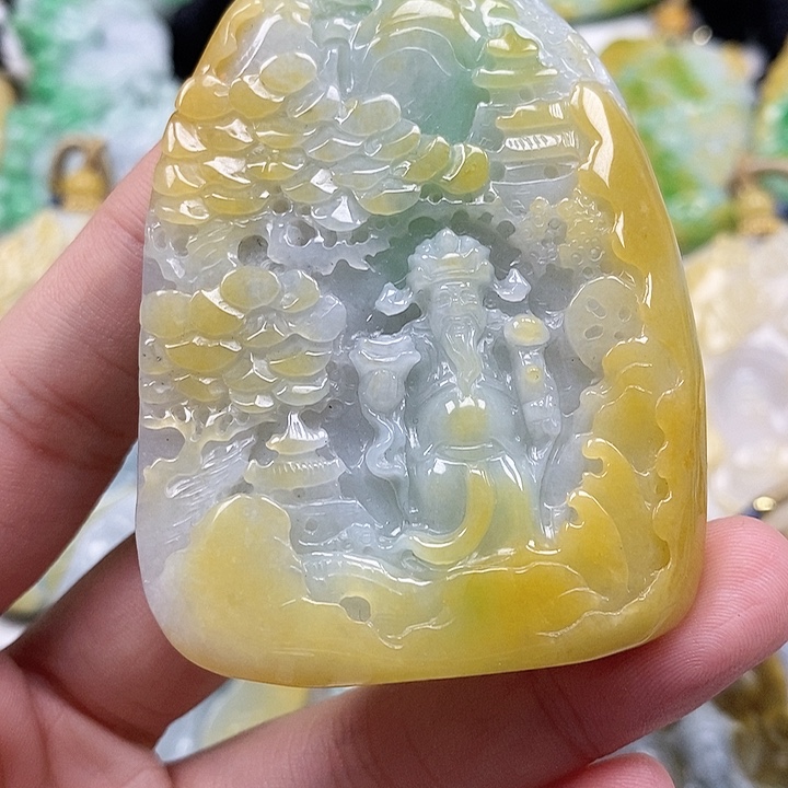 颈饰未镶嵌翡翠龚*少
