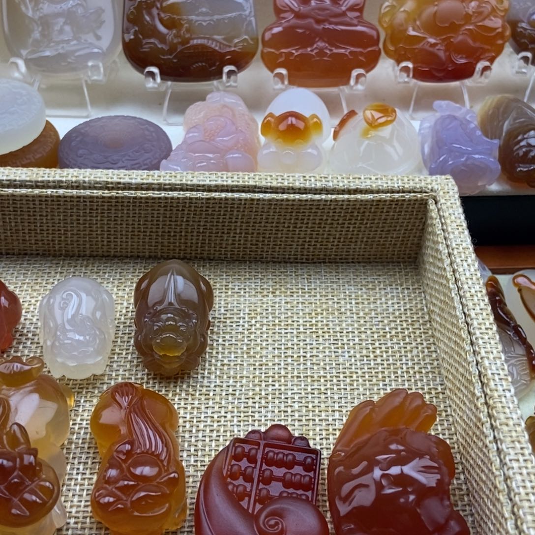 暮***树玛瑙/玉髓未镶嵌吊坠(不含链)