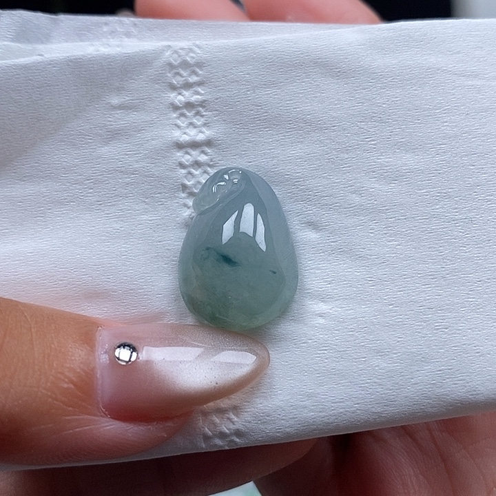 翡翠挂件未镶嵌吊坠